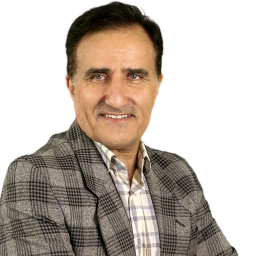 بنیانگذار دبیرستان مشاهیر دانش